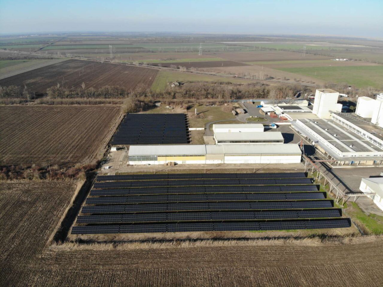 Ipari naperőmű a Cargill karcagi telephelyén Longi napelem modulokkal
